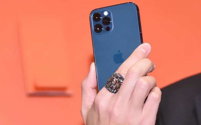 漯河苹果手机维修分享iPhone12系列重启方法教程 